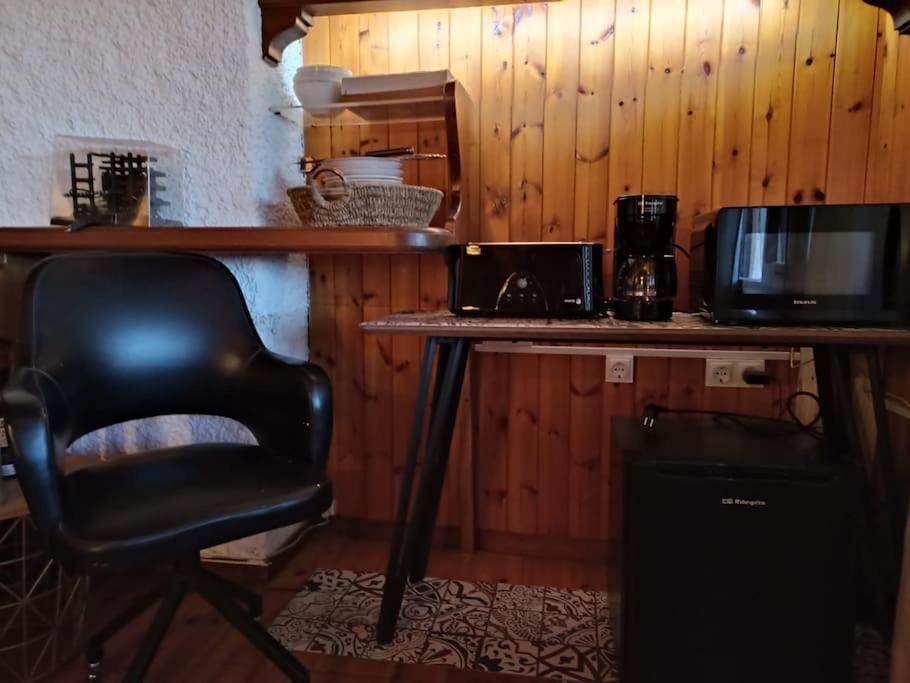 Casa Acogedora Con Barbacoa Villa Miravet Eksteriør bilde
