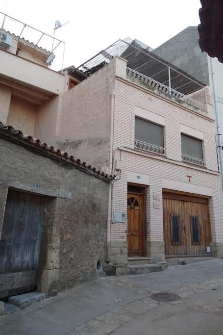 Casa Acogedora Con Barbacoa Villa Miravet Eksteriør bilde