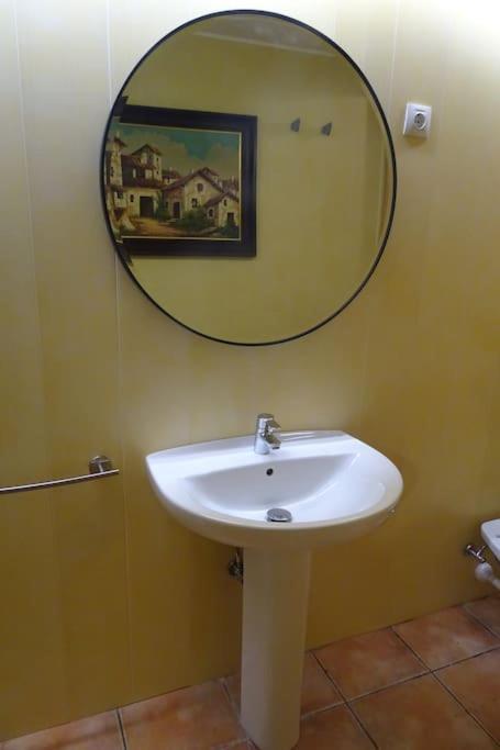Casa Acogedora Con Barbacoa Villa Miravet Eksteriør bilde