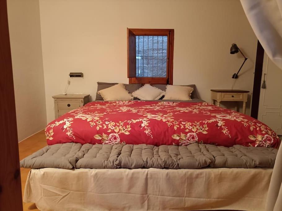 Casa Acogedora Con Barbacoa Villa Miravet Eksteriør bilde